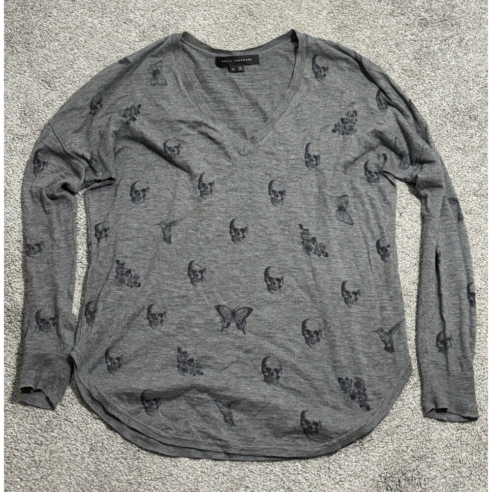 Skull Cashmere V-Neck Skull Wings‎ Sweater Gray Black Lightweight Womens Sz XS
